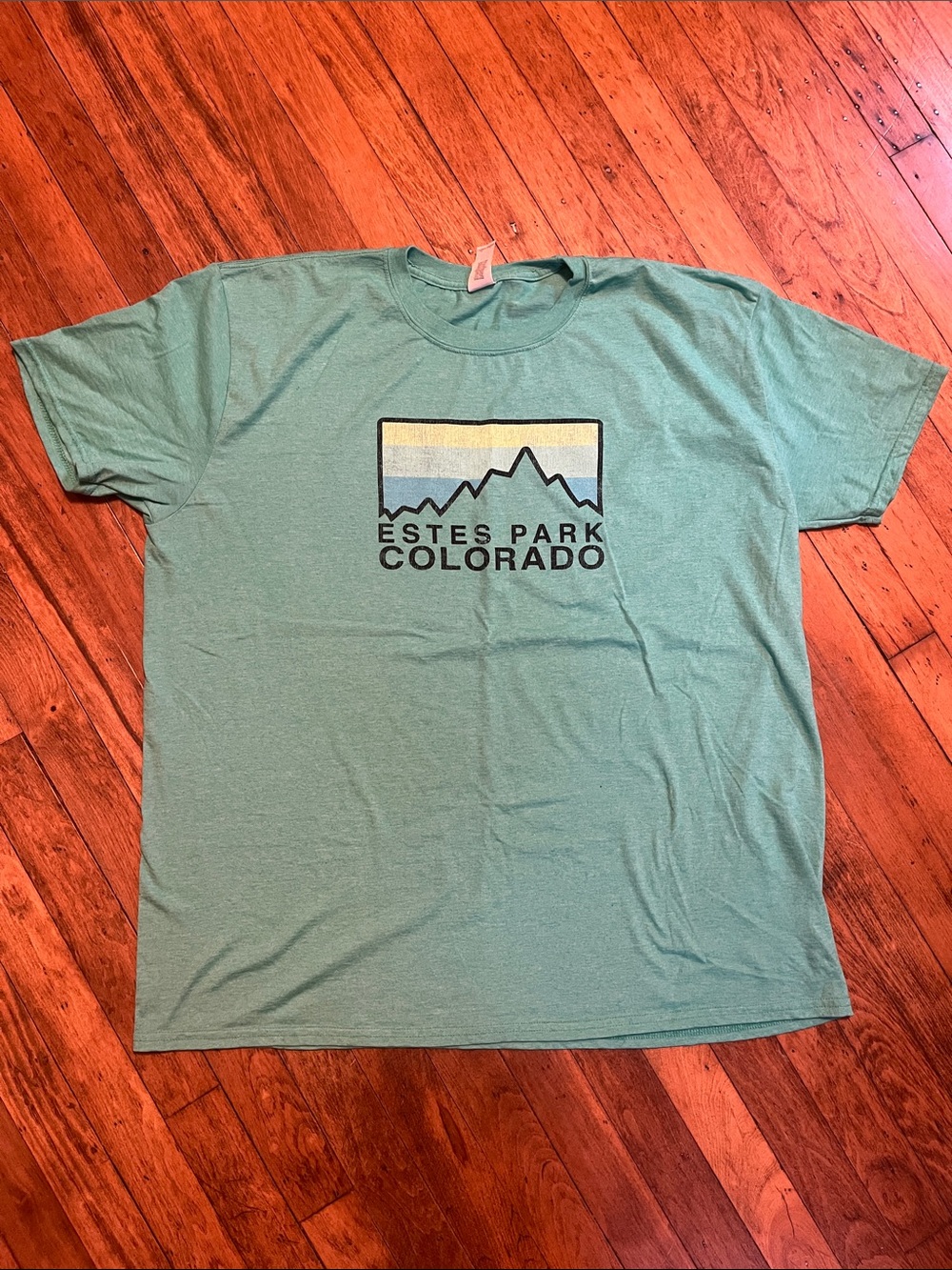 Gildan Mint Green Estes Park Colorado Graphic Tee